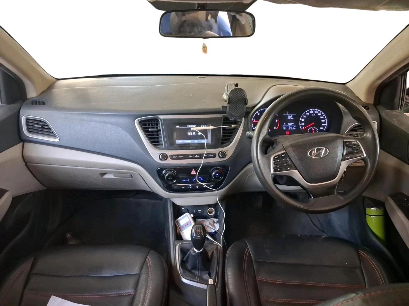 2019 Hyundai Verna 1.4 EX CRDI, Diesel, Manual, 1,37,013 km, interior