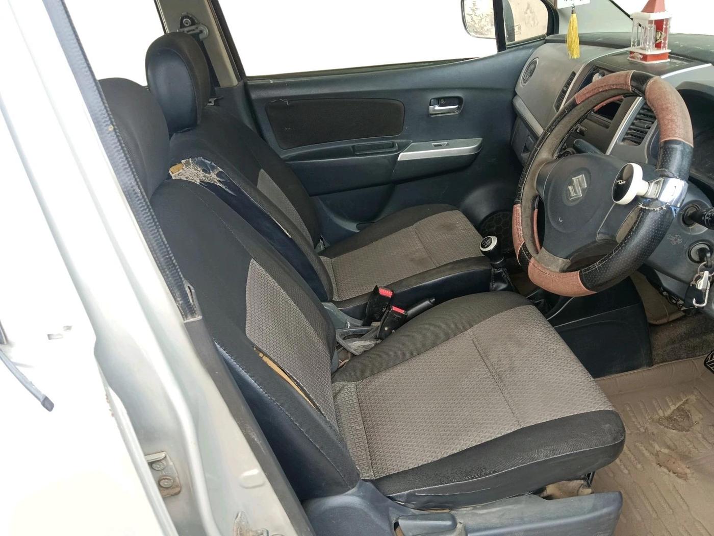 2012 Maruti Wagon R 1.0 LXI, CNG, Manual, 1,59,236 km, interior