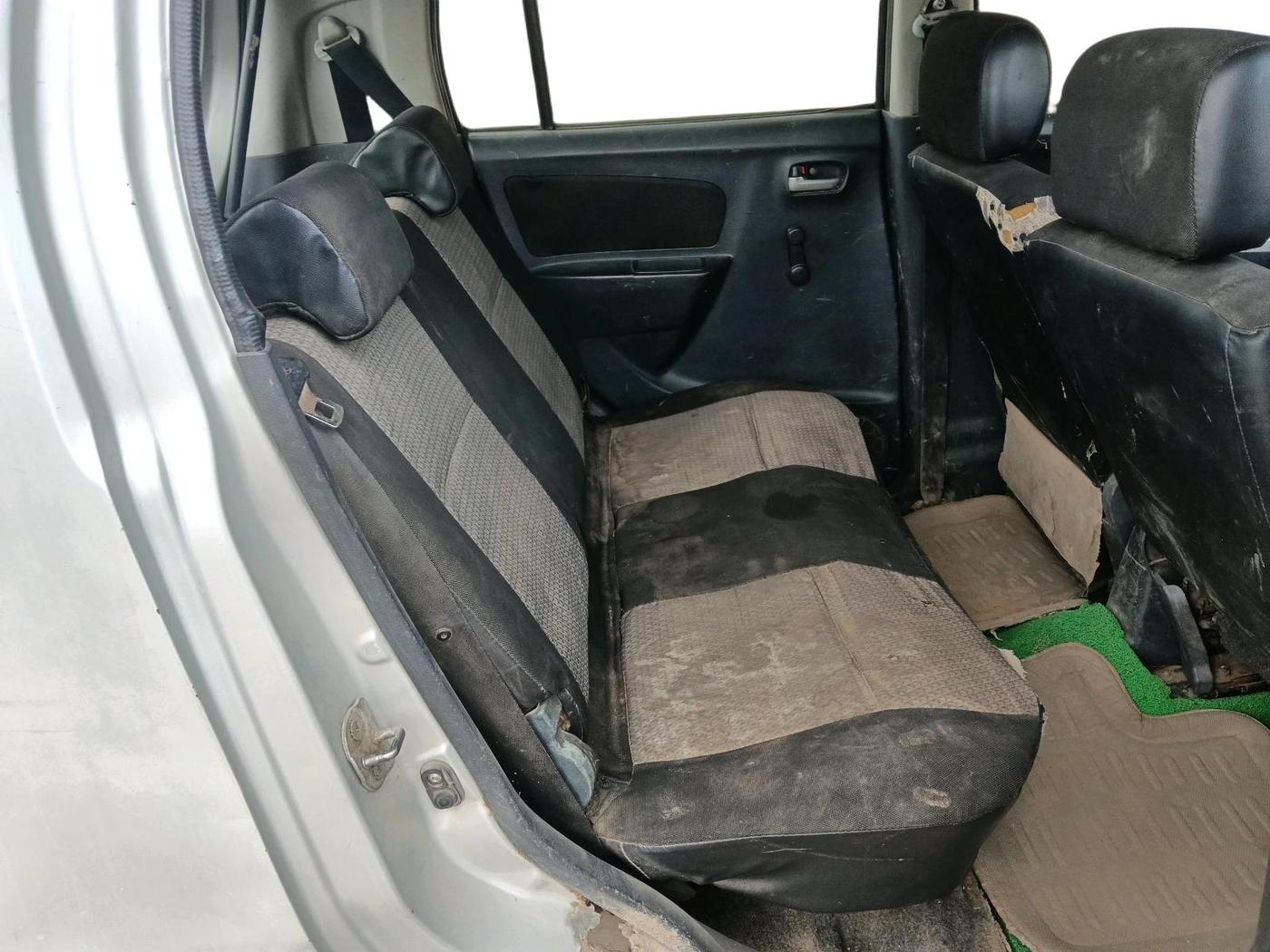 2012 Maruti Wagon R 1.0 LXI, CNG, Manual, 1,59,236 km, interior