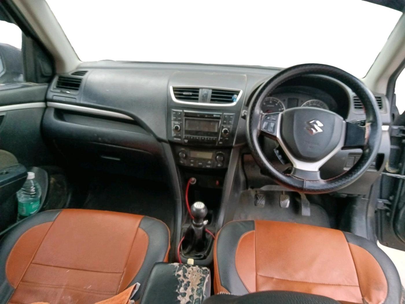 2015 Maruti Swift ZDI, Diesel, Manual, 1,21,513 km, interior