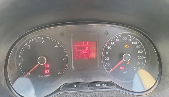 2013 Volkswagen Polo HIGHLINE DIESEL, Diesel, Manual, 1,26,630 km, interior
