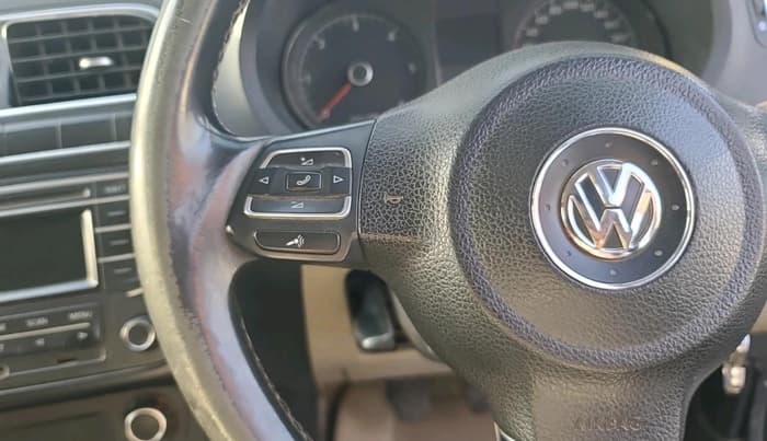 2013 Volkswagen Polo HIGHLINE DIESEL, Diesel, Manual, 1,26,630 km, interior