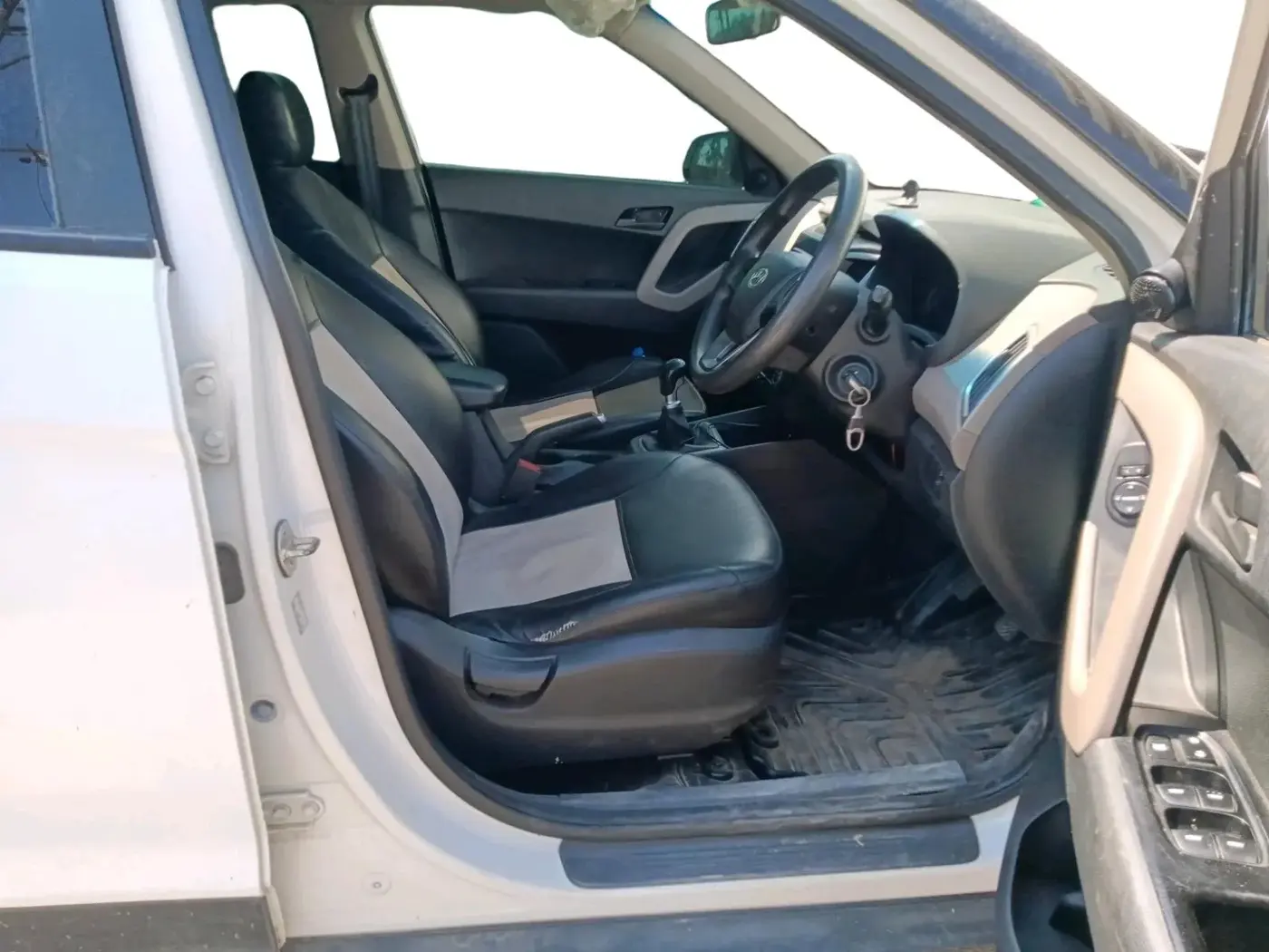 2017 Hyundai Creta E PLUS 1.4 DIESEL, Diesel, Manual, 1,23,275 km, interior