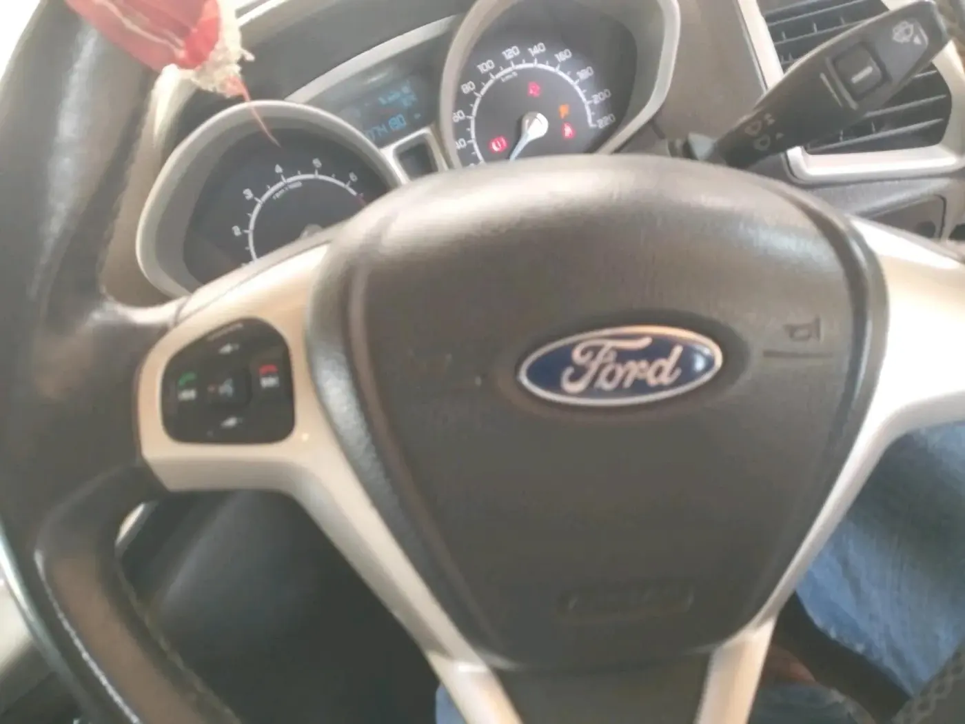 2013 Ford Ecosport TITANIUM 1.0L ECOBOOST (OPT), Petrol, Manual, 74,190 km, interior