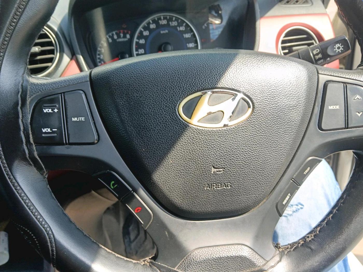2016 Hyundai Grand i10 1.2 SPORTZ PRIME EDITION VTVT, CNG, Manual, 1,03,000 km, interior