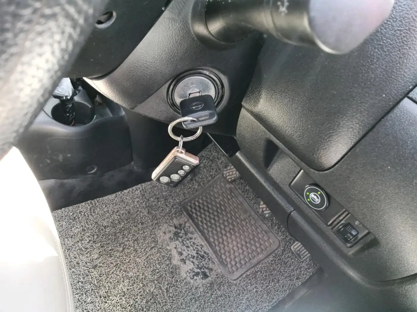 2018 Nissan Micra Active XL, CNG, Manual, 1,29,744 km, interior