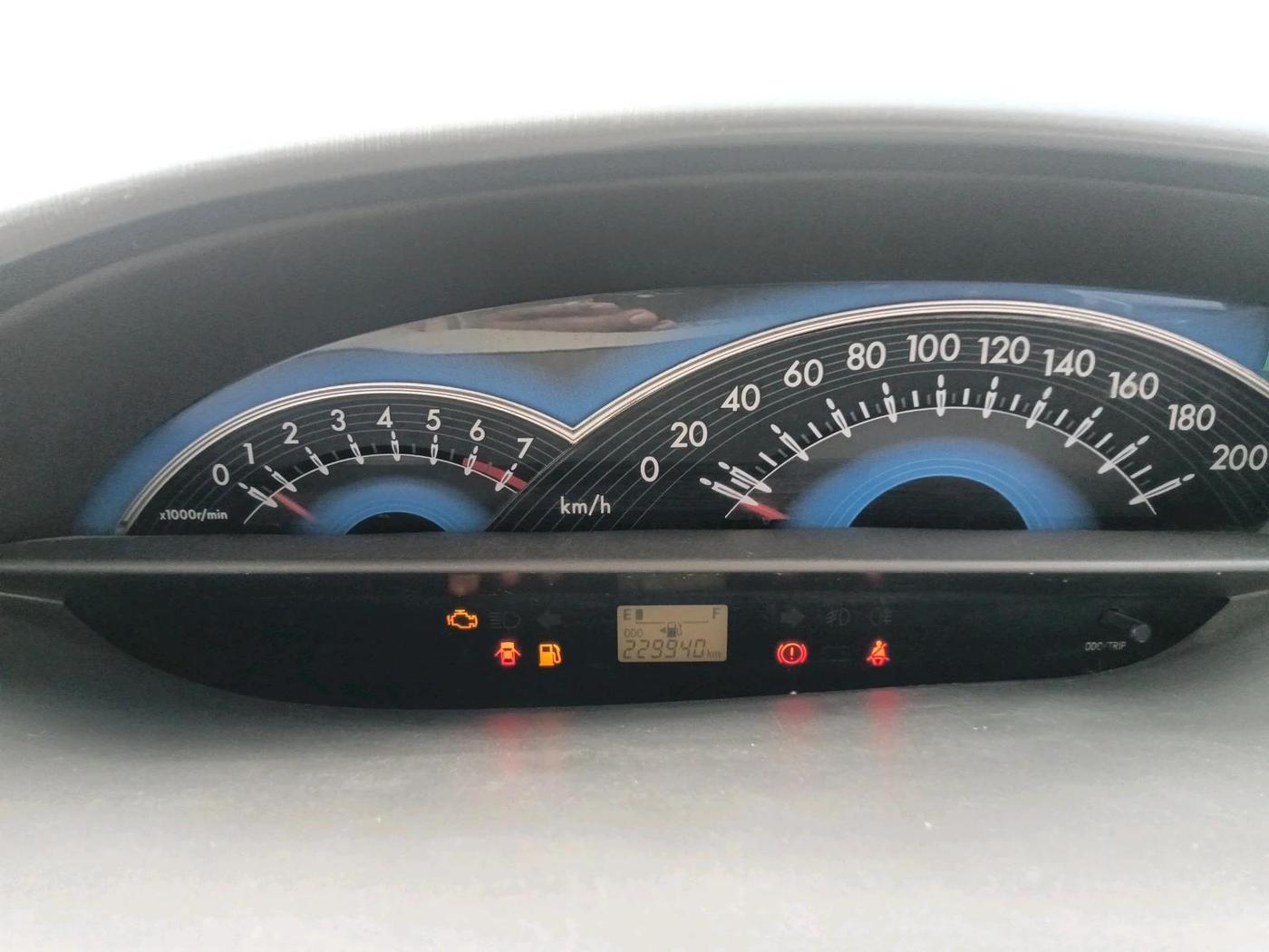 2013 Toyota Etios Liva VX, CNG, Manual, 2,29,940 km, interior