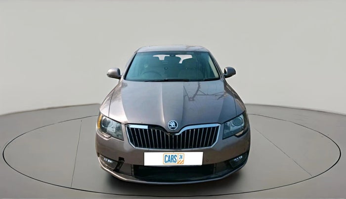 2015 Skoda Superb ELEGANCE 1.8 TSI MT, Petrol, Manual, 1,02,155 km, exterior