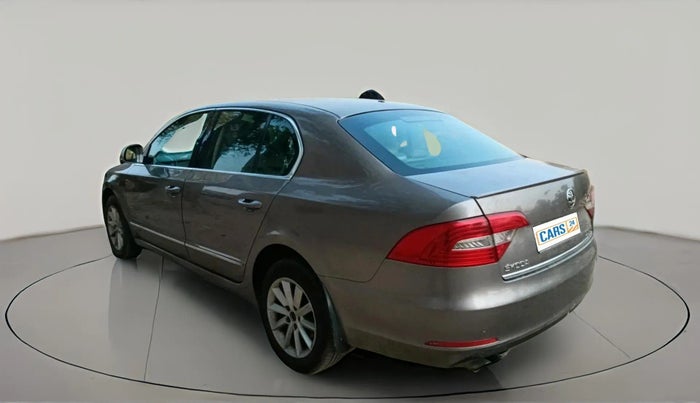 2015 Skoda Superb ELEGANCE 1.8 TSI MT, Petrol, Manual, 1,02,155 km, exterior