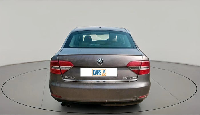 2015 Skoda Superb ELEGANCE 1.8 TSI MT, Petrol, Manual, 1,02,155 km, exterior