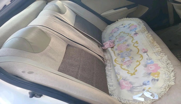 2014 Honda City 1.5L I-DTEC SV, Diesel, Manual, 1,15,864 km, interior