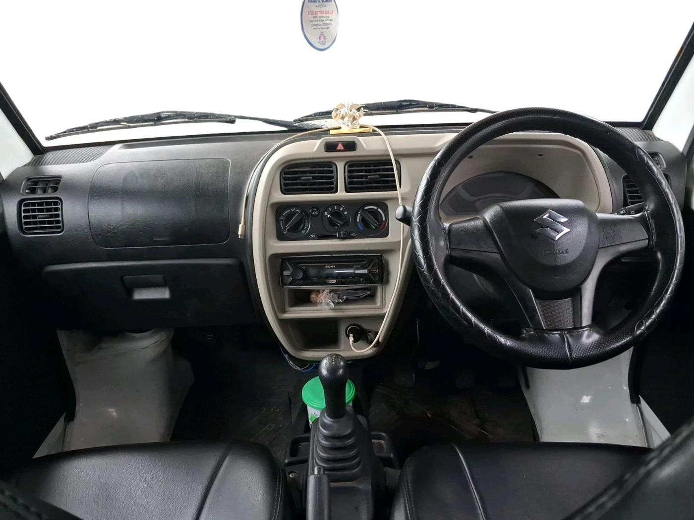 2023 Maruti Eeco 5 STR AC CNG, CNG, Manual, 60,554 km, interior