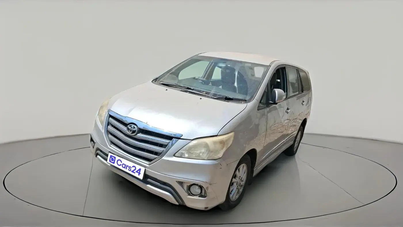 2014 Toyota Innova 2.5 VX 7 STR, Diesel, Manual, 2,30,851 km, exterior