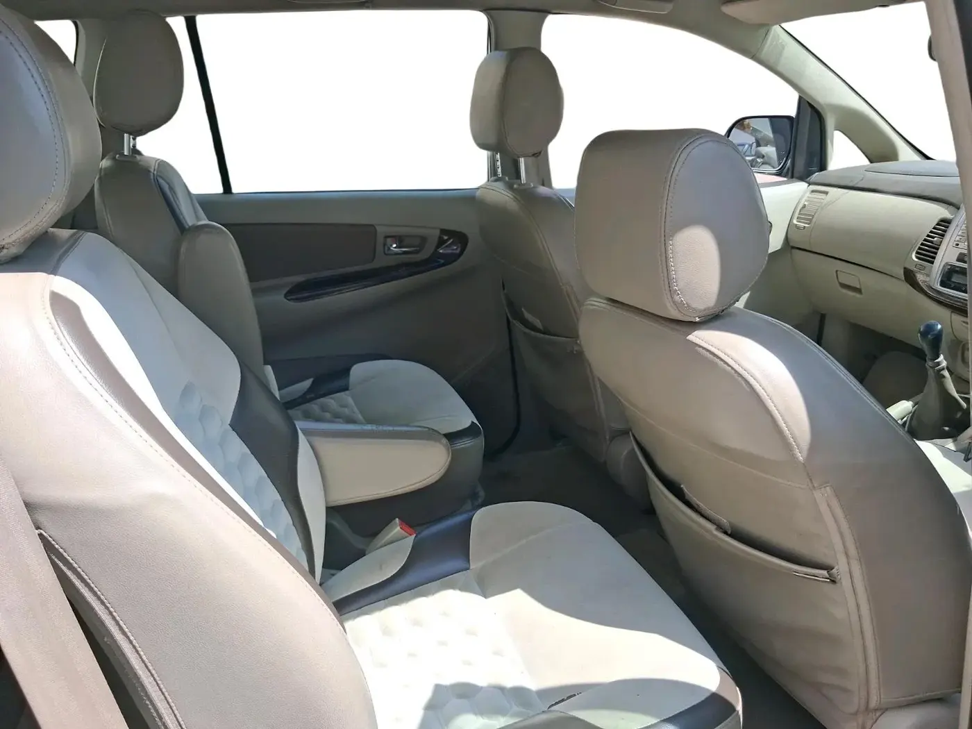 2014 Toyota Innova 2.5 VX 7 STR, Diesel, Manual, 2,30,851 km, interior