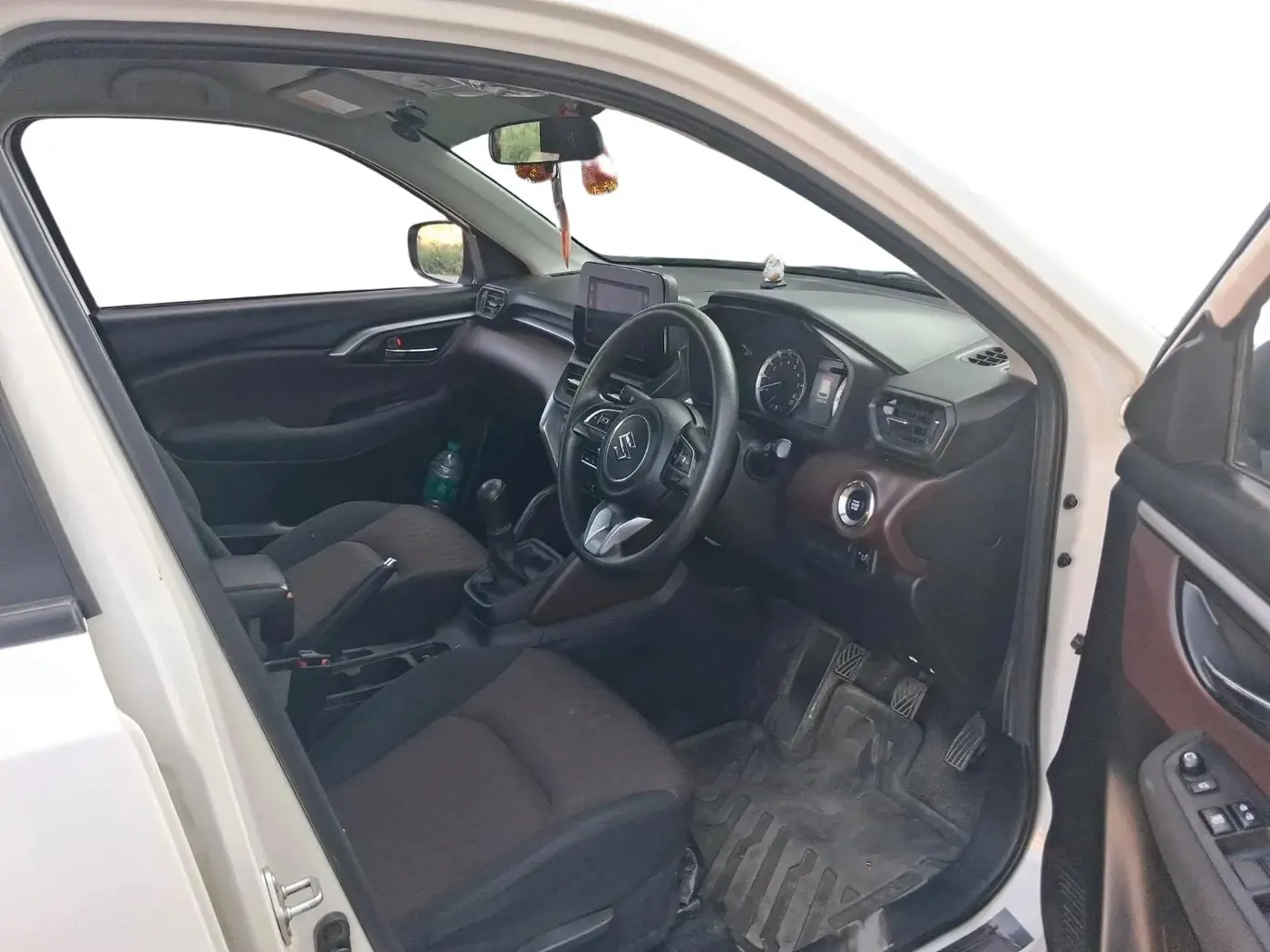 2023 Maruti Grand Vitara DELTA CNG, CNG, Manual, 1,05,000 km, interior