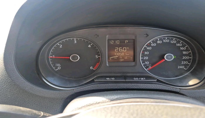 2018 Volkswagen Ameo HIGHLINE PLUS 1.5L AT 16 ALLOY, Diesel, Automatic, 1,08,581 km, interior