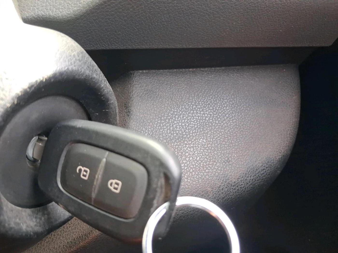 2019 Renault Kwid RXT 0.8 (O), Petrol, Manual, 50,873 km, interior
