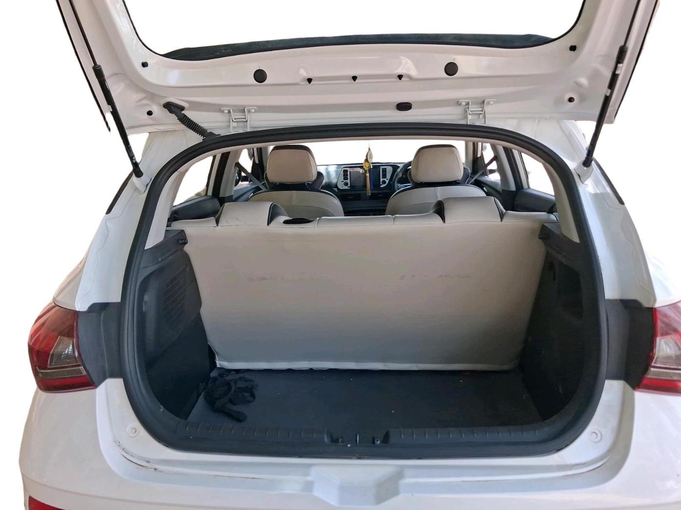 2025 Hyundai NEW I20 Sportz (O) Knight Edition, Petrol, Manual, 7,984 km, exterior