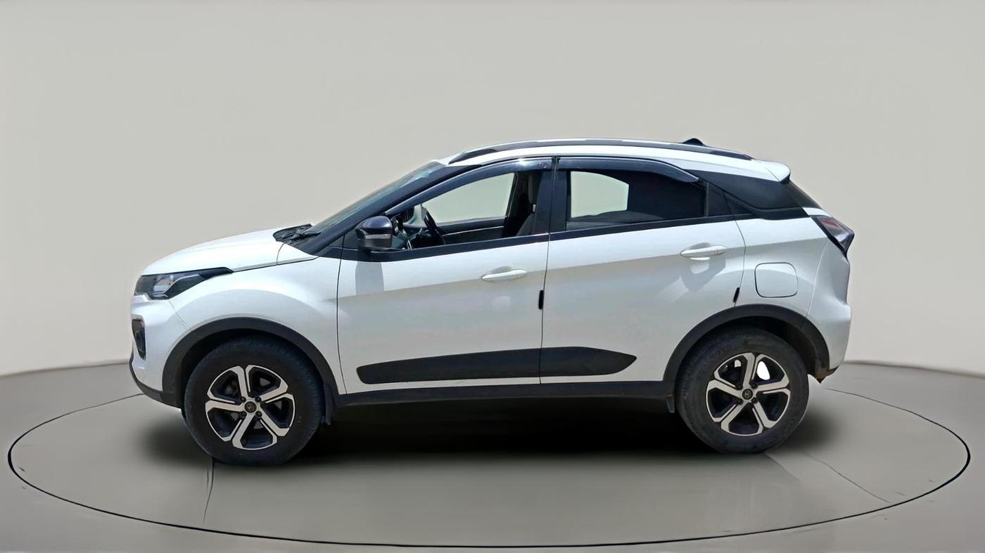 2022 Tata NEXON XZA PLUS (PREMIUM) DIESEL, Diesel, Automatic, 55,994 km, exterior