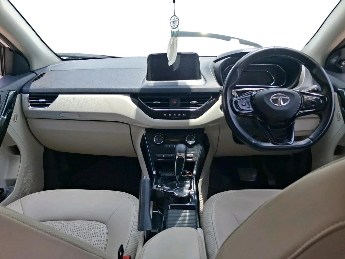 2022 Tata NEXON XZA PLUS (PREMIUM) DIESEL, Diesel, Automatic, 55,994 km, interior