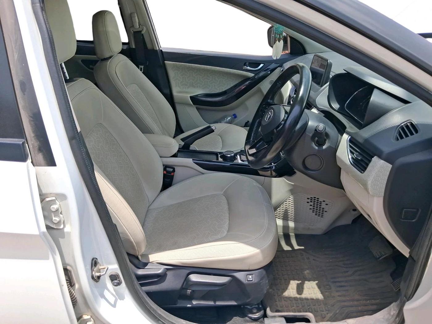 2022 Tata NEXON XZA PLUS (PREMIUM) DIESEL, Diesel, Automatic, 55,994 km, interior