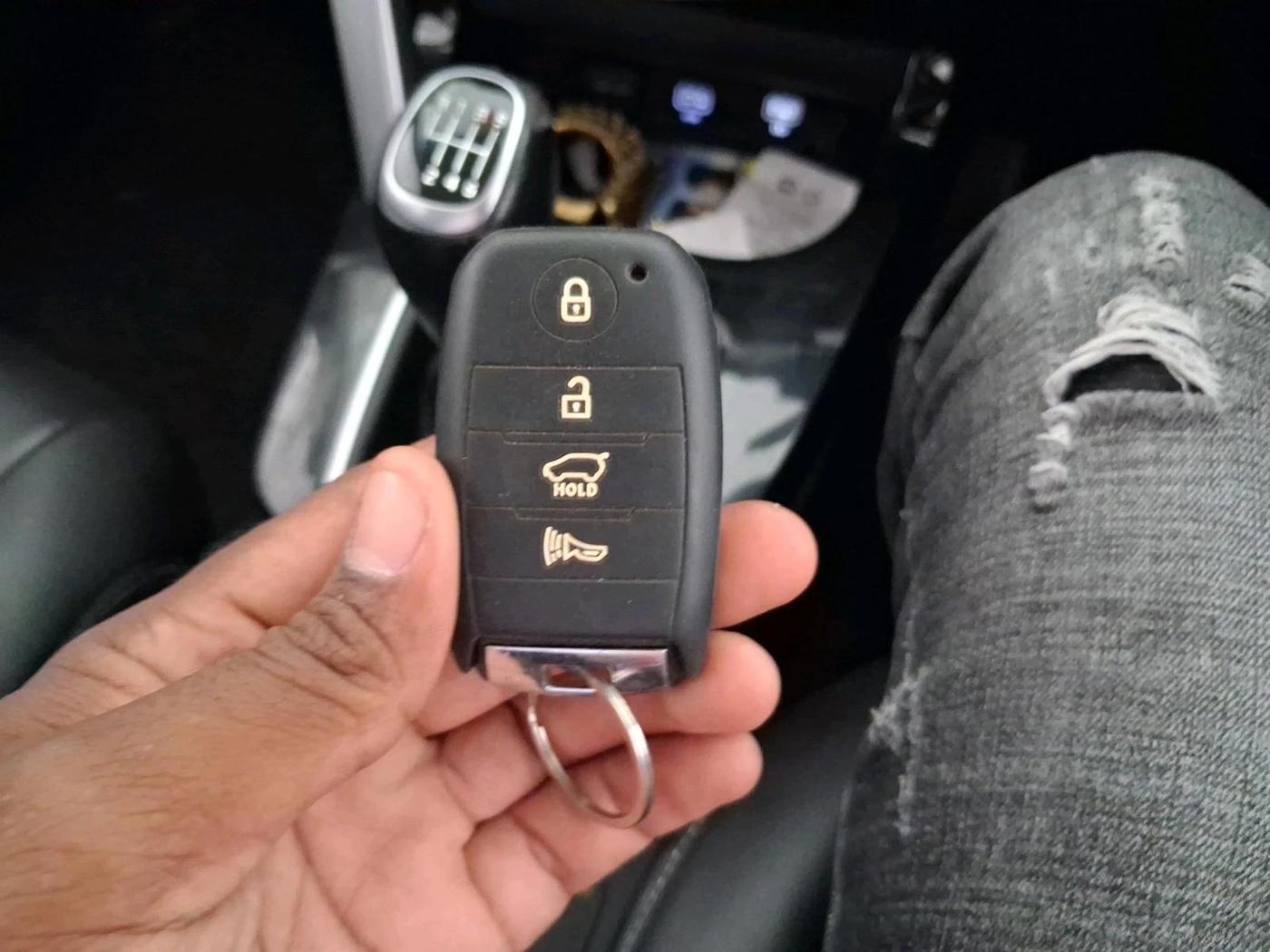 2021 KIA SELTOS HTK PLUS 1.5 IMT, Petrol, Manual, 81,489 km, interior