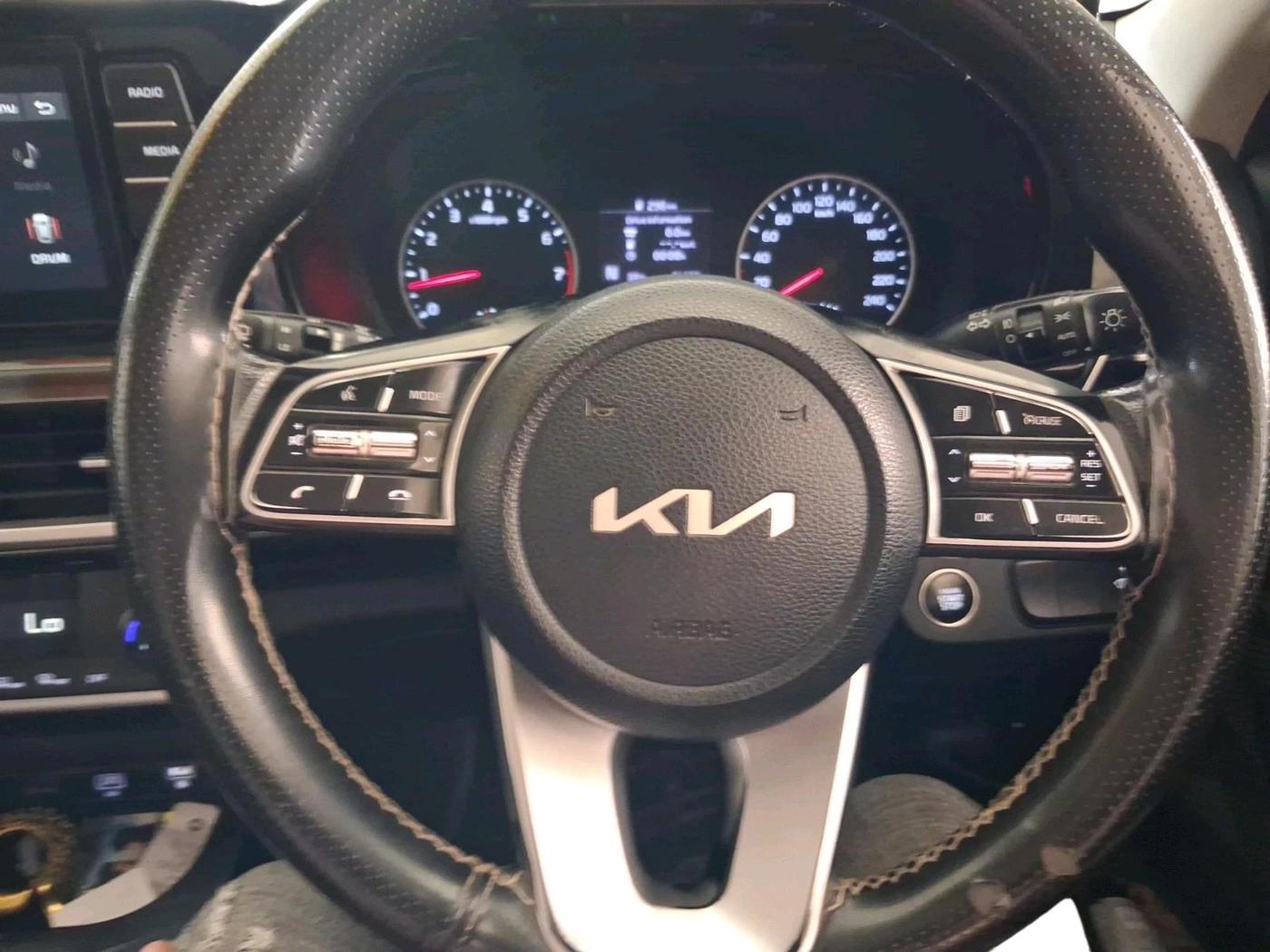 2021 KIA SELTOS HTK PLUS 1.5 IMT, Petrol, Manual, 81,489 km, interior
