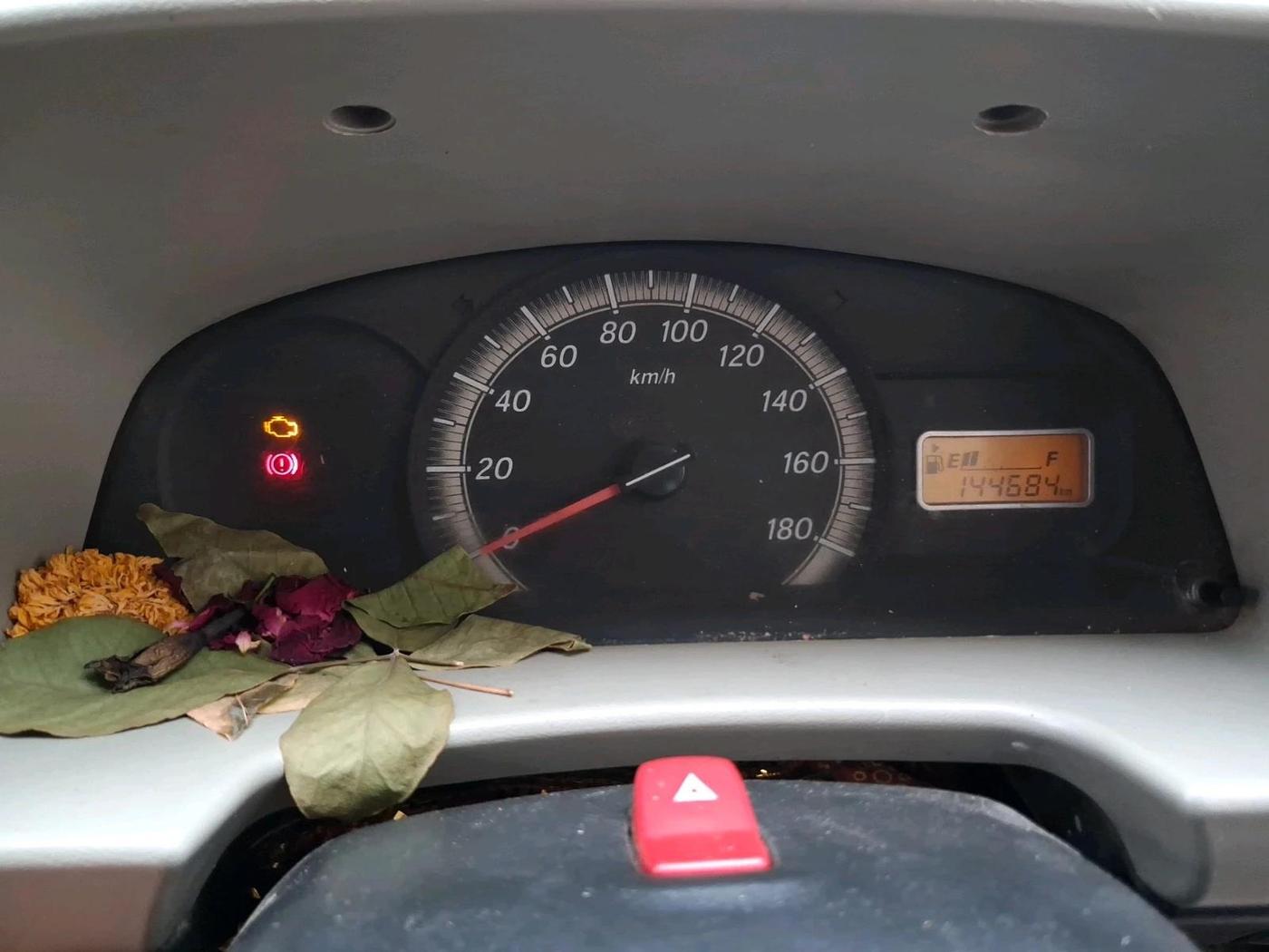 2018 Maruti Eeco 5 STR WITH A/C+HTR, CNG, Manual, 1,44,684 km, interior