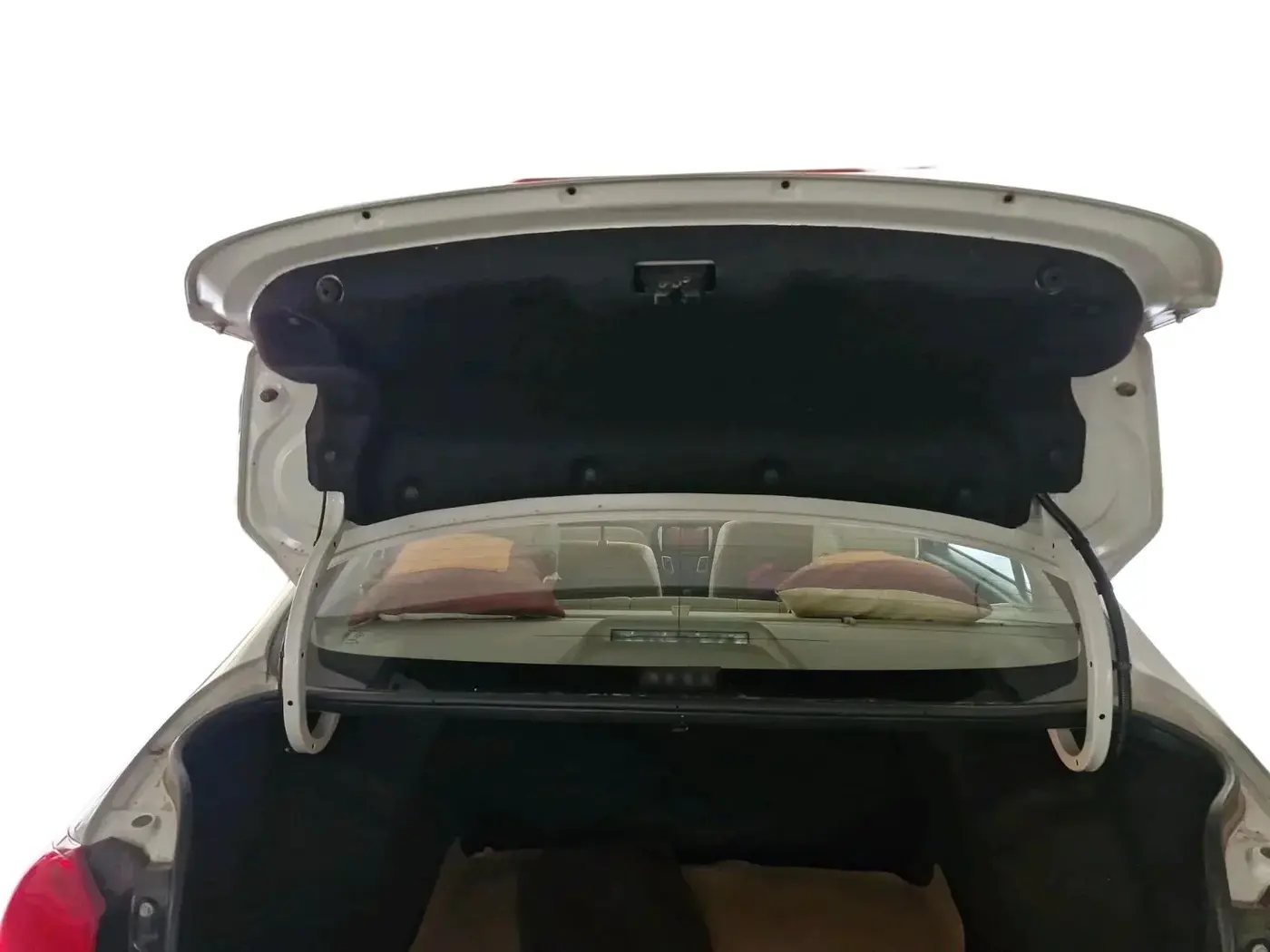 2023 Maruti Ciaz ALPHA  AT 1.5 SHVS PETROL, Petrol, Automatic, 26,652 km, exterior