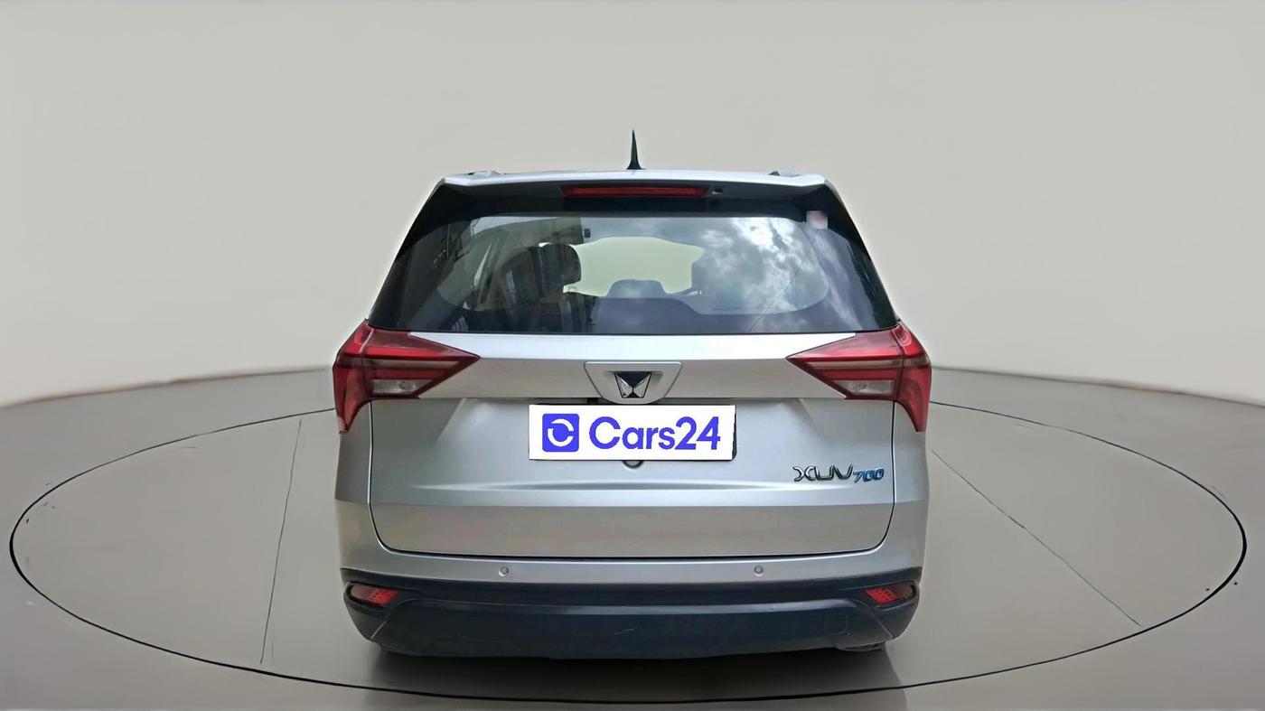 2022 Mahindra XUV700 MX P MT 5 STR, Petrol, Manual, 1,18,237 km, exterior