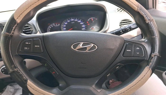 2018 Hyundai Xcent S 1.2, Petrol, Manual, 2,15,657 km, interior