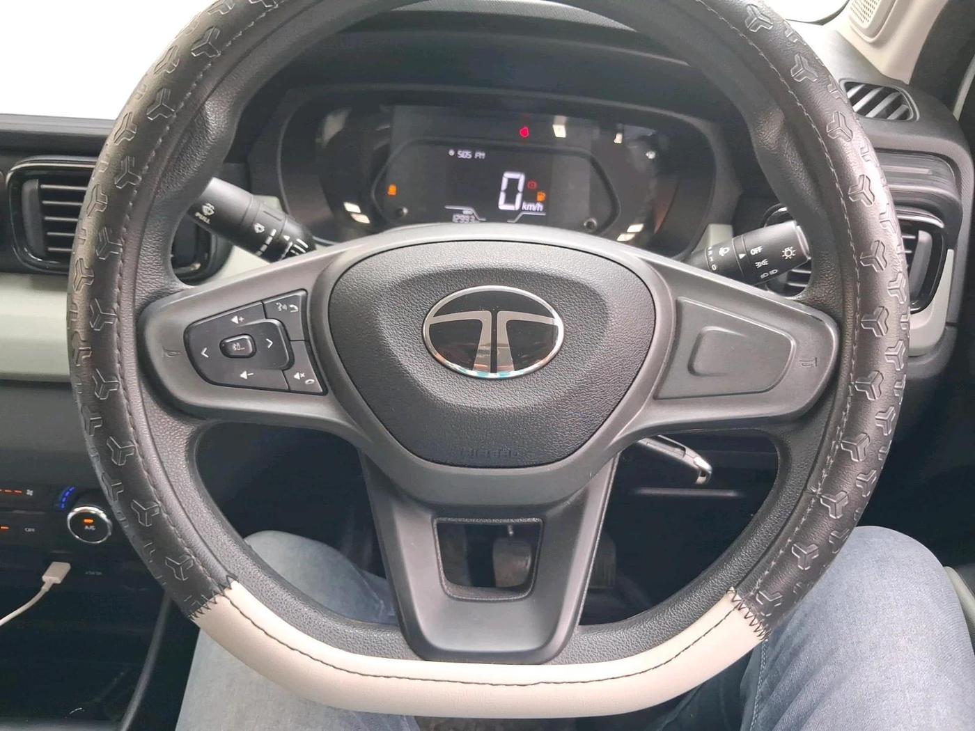 2025 Tata PUNCH Adventure Plus iCNG, CNG, Manual, 12,993 km, interior