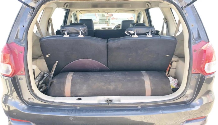 2016 Maruti Ertiga VXI, CNG, Manual, 1,53,762 km, exterior