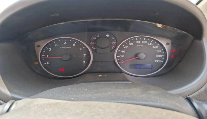 2014 Hyundai i20 SPORTZ 1.2, CNG, Manual, 1,61,277 km, interior