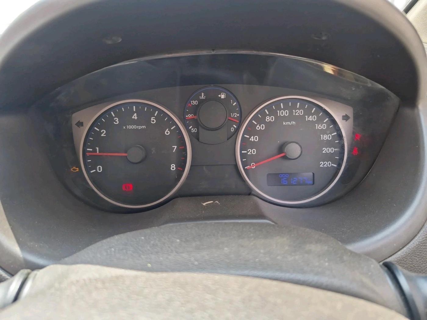 2014 Hyundai i20 SPORTZ 1.2, CNG, Manual, 1,61,277 km, interior