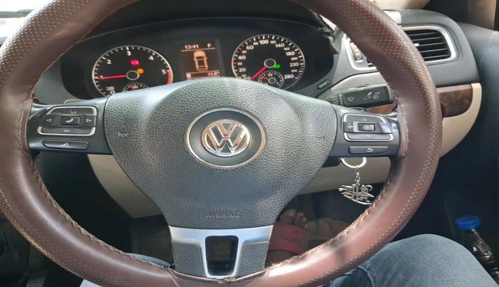2012 Volkswagen Jetta HIGHLINE TDI AT, Diesel, Automatic, 1,17,189 km, interior