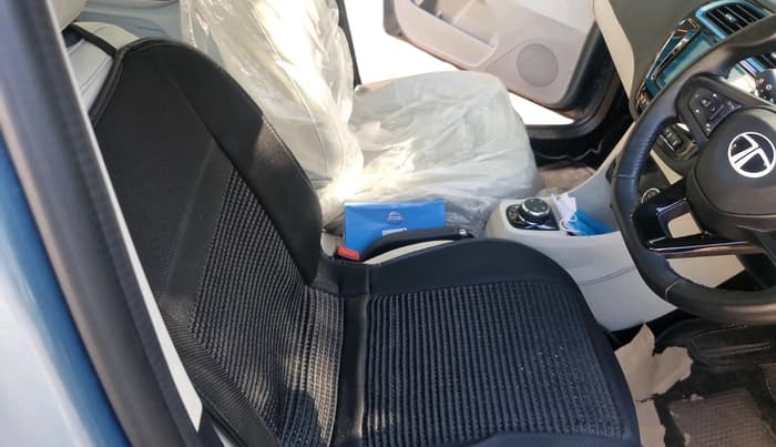 2024 Tata TIAGO EV XZ PLUS TECH LUX LONG RANGE, Electric, Automatic, 14,996 km, interior