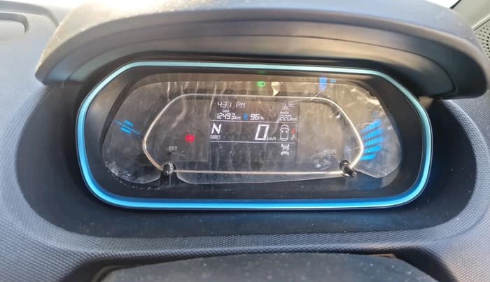 2024 Tata TIAGO EV XZ PLUS TECH LUX LONG RANGE, Electric, Automatic, 14,996 km, interior