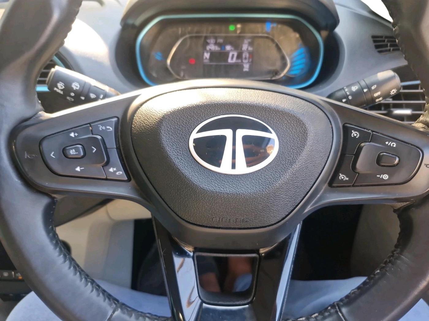 2024 Tata TIAGO EV XZ PLUS TECH LUX LONG RANGE, Electric, Automatic, 14,996 km, interior