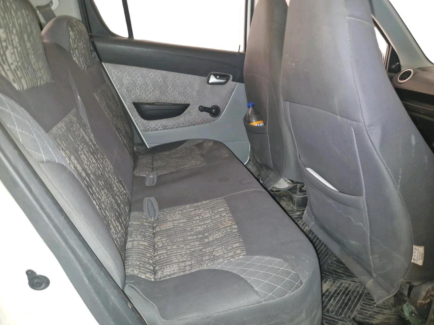 2017 Maruti Alto 800 LXI, CNG, Manual, 1,05,000 km, interior