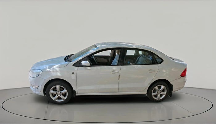 2012 Skoda Rapid ELEGANCE 1.6 MPI MT, Petrol, Manual, 62,245 km, exterior