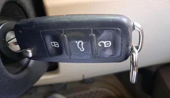 2012 Skoda Rapid ELEGANCE 1.6 MPI MT, Petrol, Manual, 62,245 km, interior