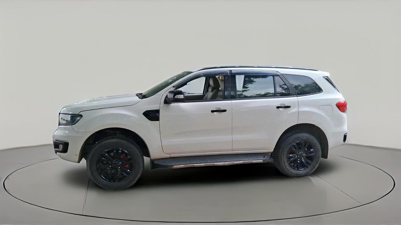 2016 Ford Endeavour TITANIUM 3.2 4X4 AT, Diesel, Automatic, 88,905 km, exterior