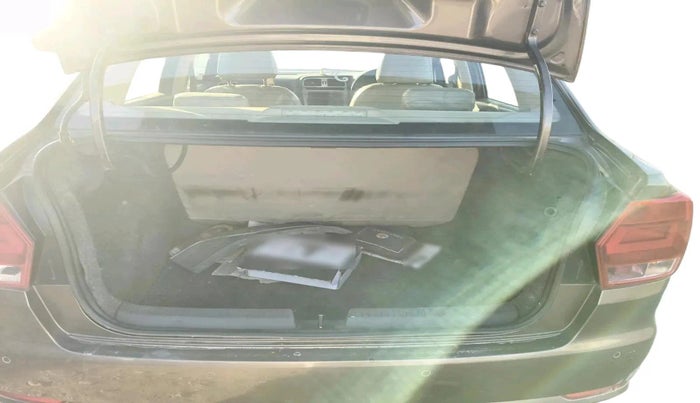 2018 Volkswagen Ameo HIGHLINE PLUS 1.5L AT 16 ALLOY, Diesel, Automatic, 1,31,151 km, exterior