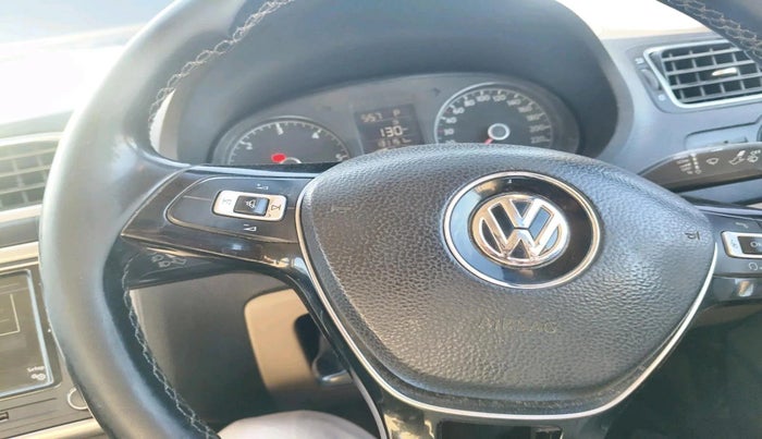 2018 Volkswagen Ameo HIGHLINE PLUS 1.5L AT 16 ALLOY, Diesel, Automatic, 1,31,151 km, interior