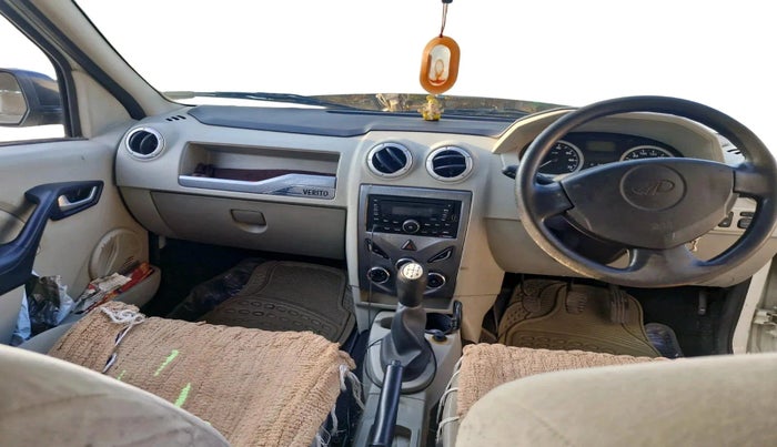 2013 Mahindra Verito 1.5 D2, Diesel, Manual, 51,820 km, interior