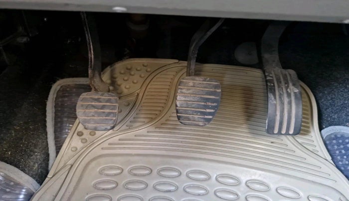 2013 Mahindra Verito 1.5 D2, Diesel, Manual, 51,820 km, interior