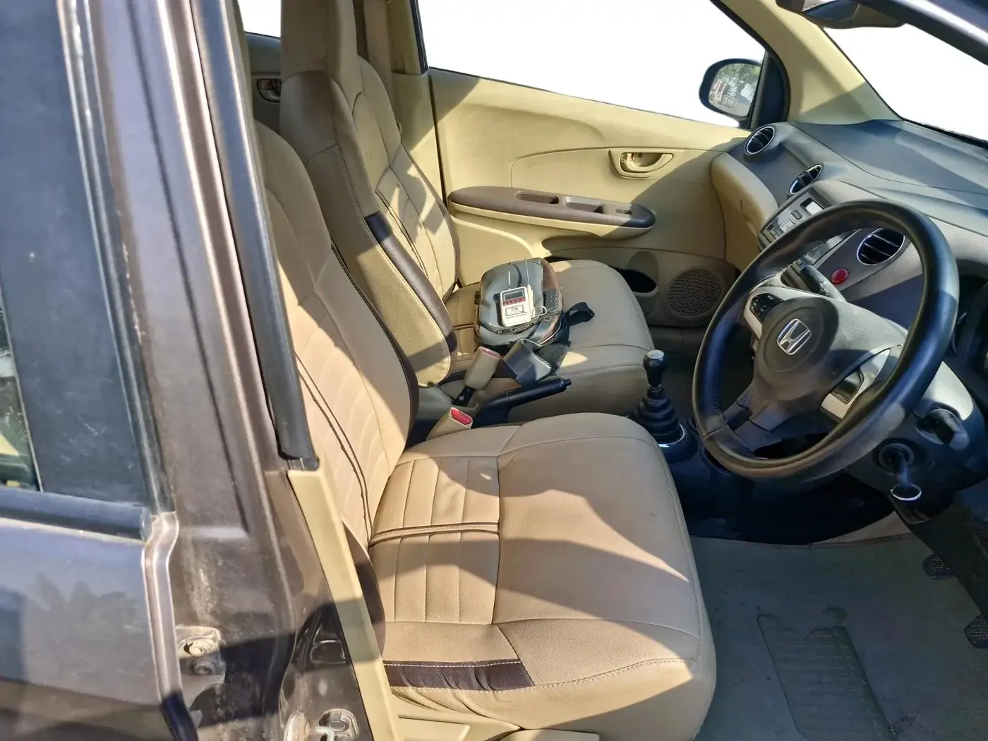 2014 Honda Brio S MT, Petrol, Manual, 66,061 km, interior