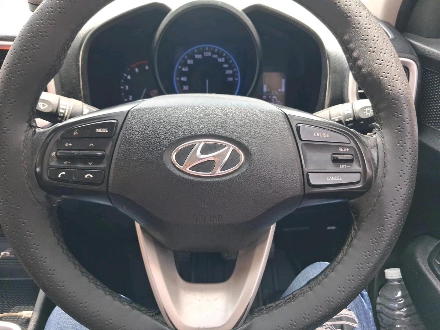 2020 Hyundai VENUE SX 1.4 CRDI, Diesel, Manual, 1,10,132 km, interior