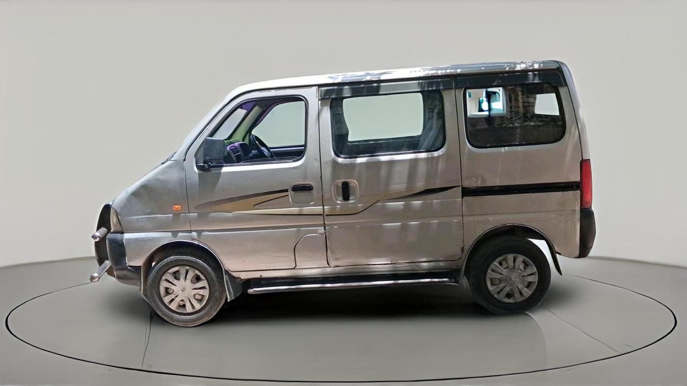 2012 Maruti Eeco 7 STR, CNG, Manual, 2,43,151 km, exterior